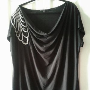 💥3/$20 Shoulder applique top sz. 3X